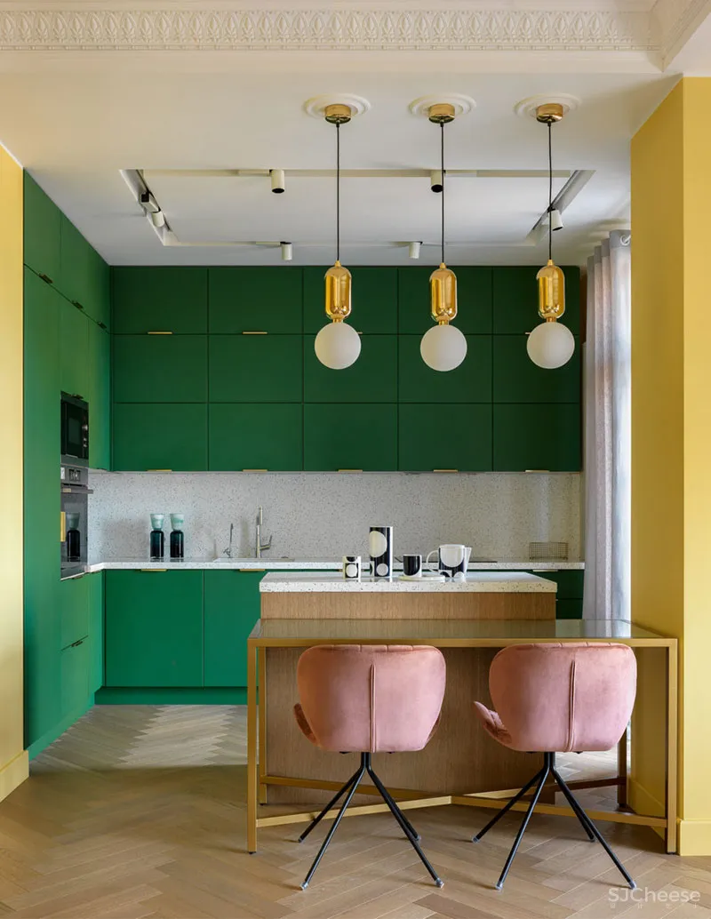 有着复古细节的70㎡莫斯科黄色公寓 Julia Faer
