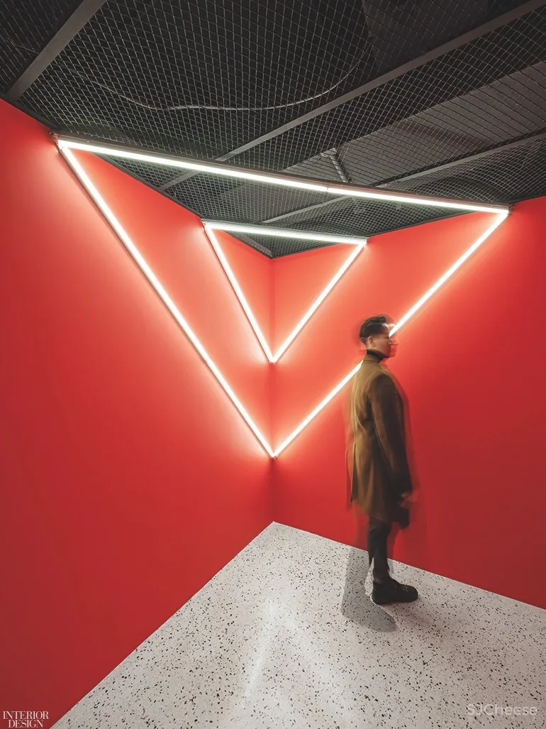 Spacemen为在线零售商打造前卫的上海店