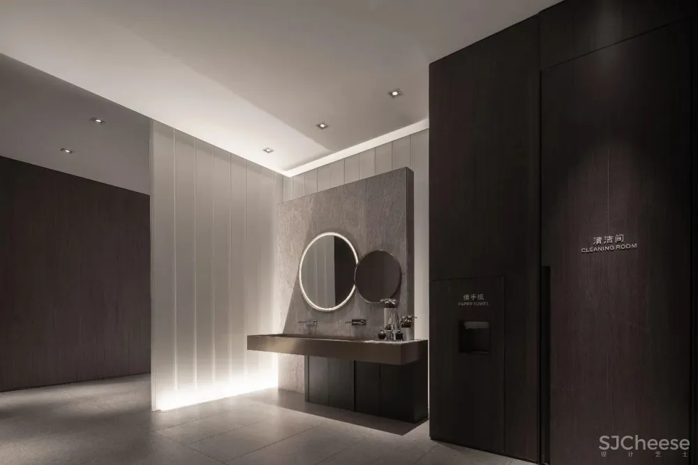 经典黑白灰营造典雅简奢空间