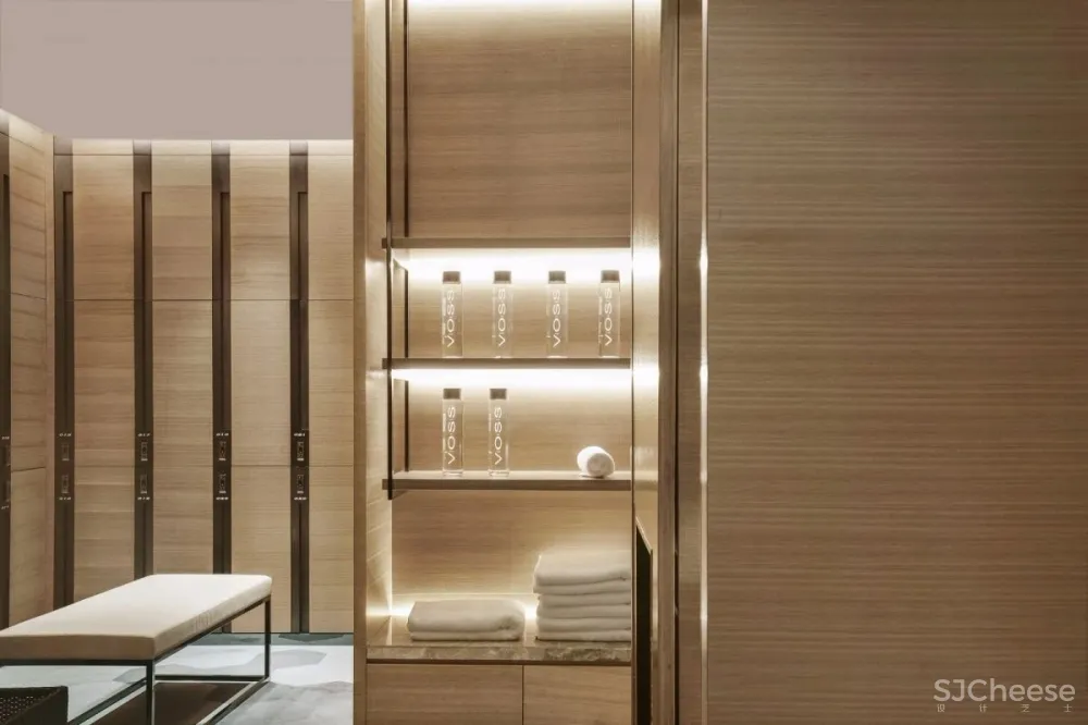 新作 | 复星集团 · BFC 外滩金融中心空中健身会所 · 连自成重磅新作