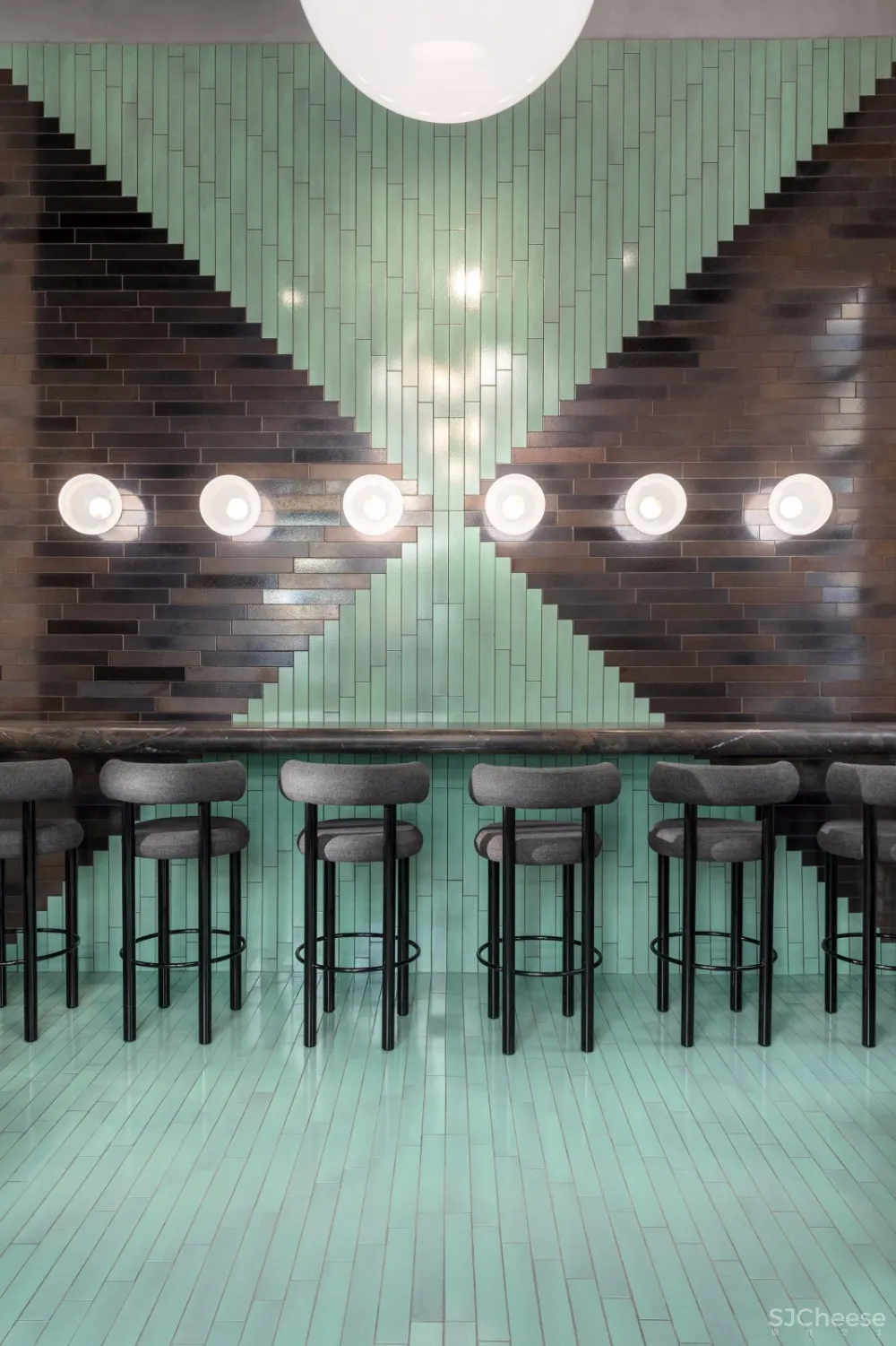 首发 | Tom Dixon:米兰 曼佐尼餐厅