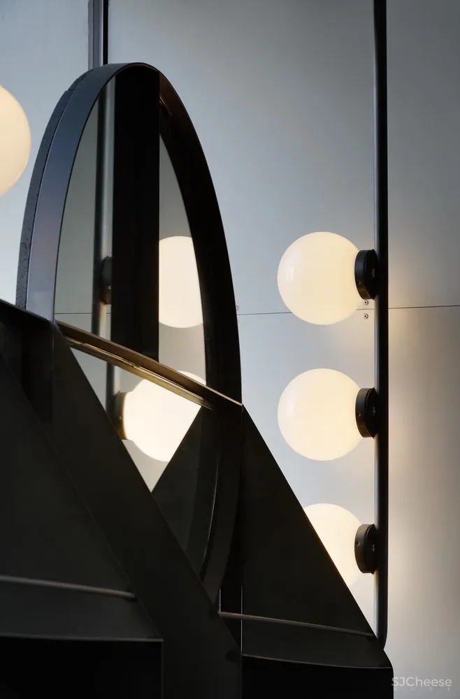 PuertoyMartín | 马德里体育馆工业风格内部设计