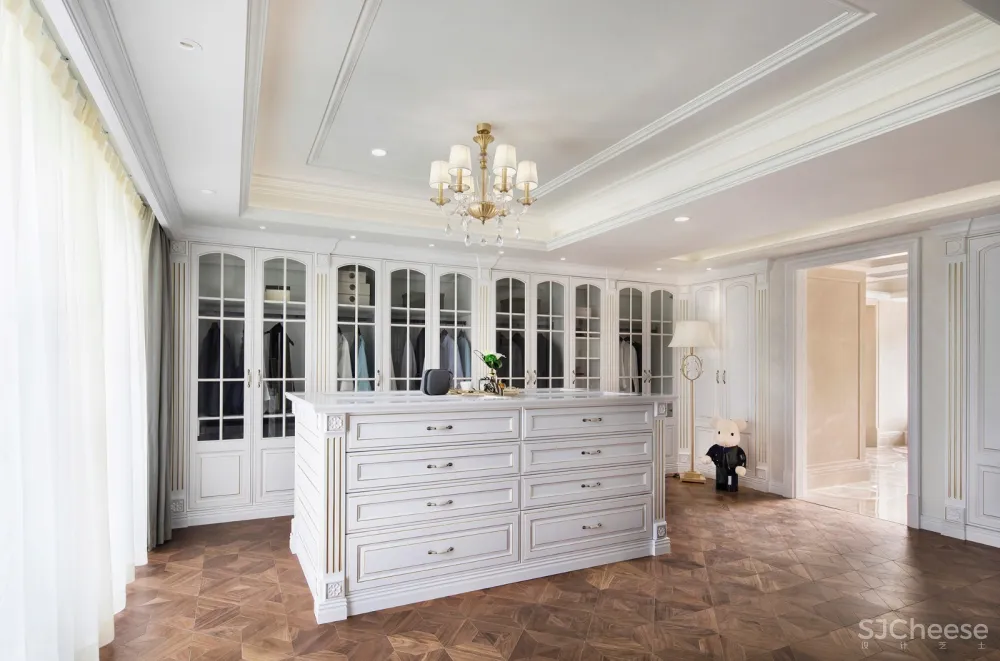 魅无界设计丨颐和山庄别墅:在3000㎡独栋别墅中,聆享优雅法式生活意境