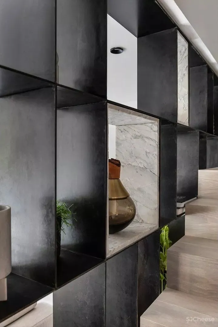 黑白灰品质感大宅 Aviram Kushmirski