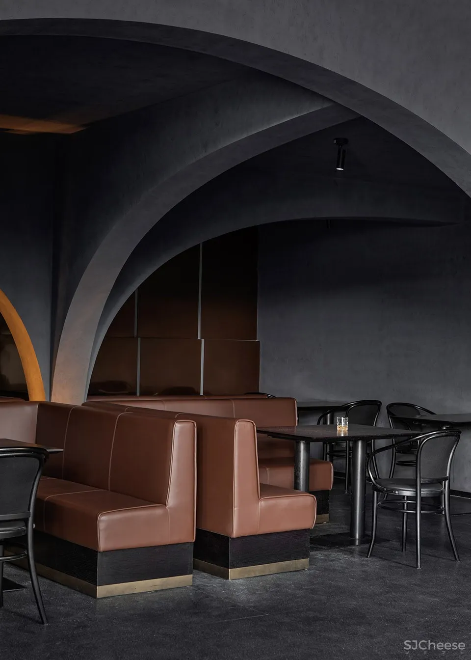 薄荷花园酒吧,河北 / 侯天天+李成+刘晓鲁