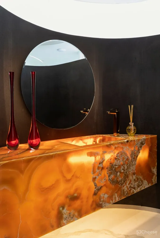 Estúdio Cláudio Resmini | 巴西湖畔三层别墅