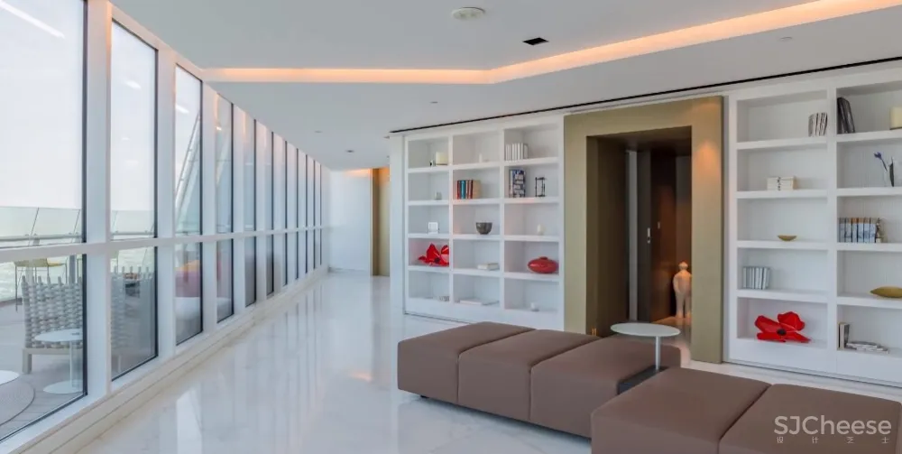 迪拜 3500m² 顶层复式,售价 2.5 亿丨竟是这种简约范儿