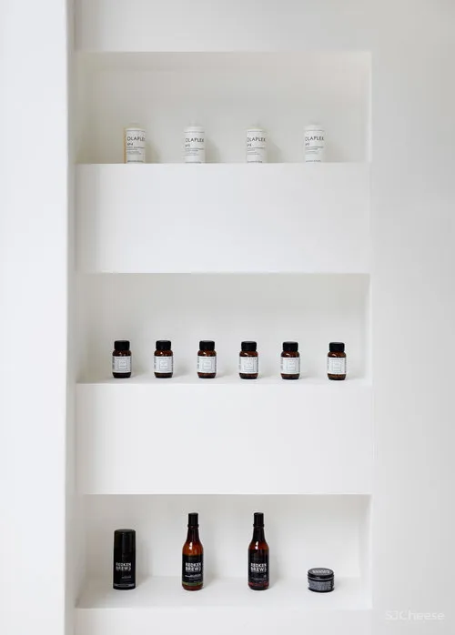 Phoebe Nicol | 精致现代风外壳下的欧洲经典