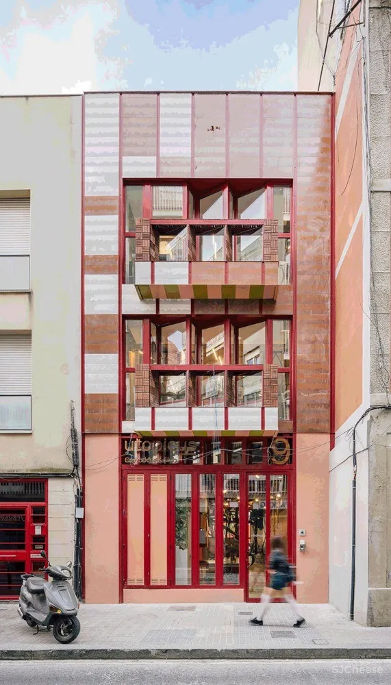 Clementina 联合办公空间 / Izaskun Chinchilla Architects