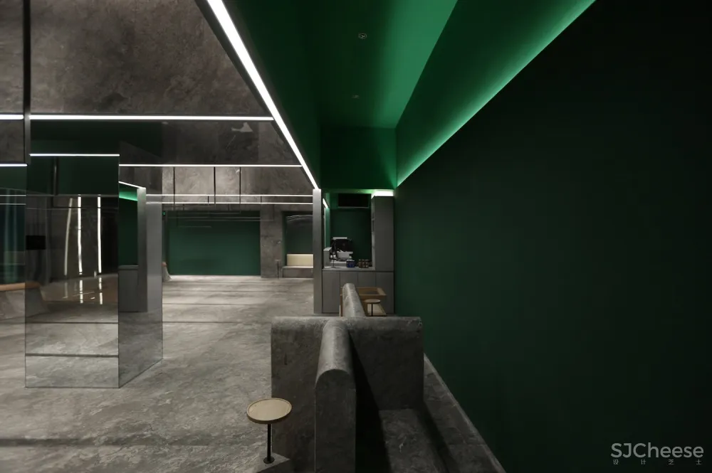 DUISS KOICR 精品服装店 素质传播