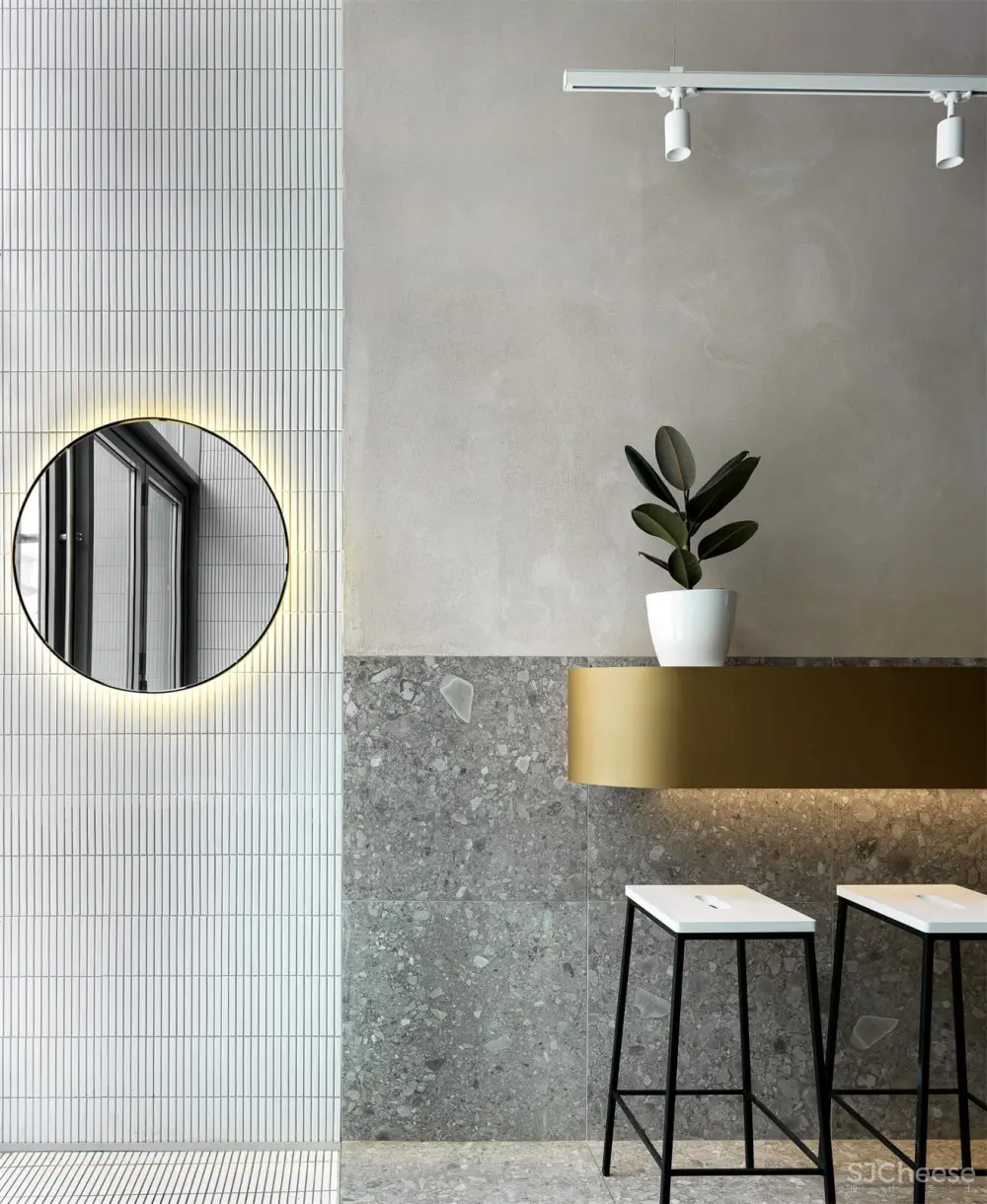 俄罗斯喀山一间58㎡极简主义咖啡馆