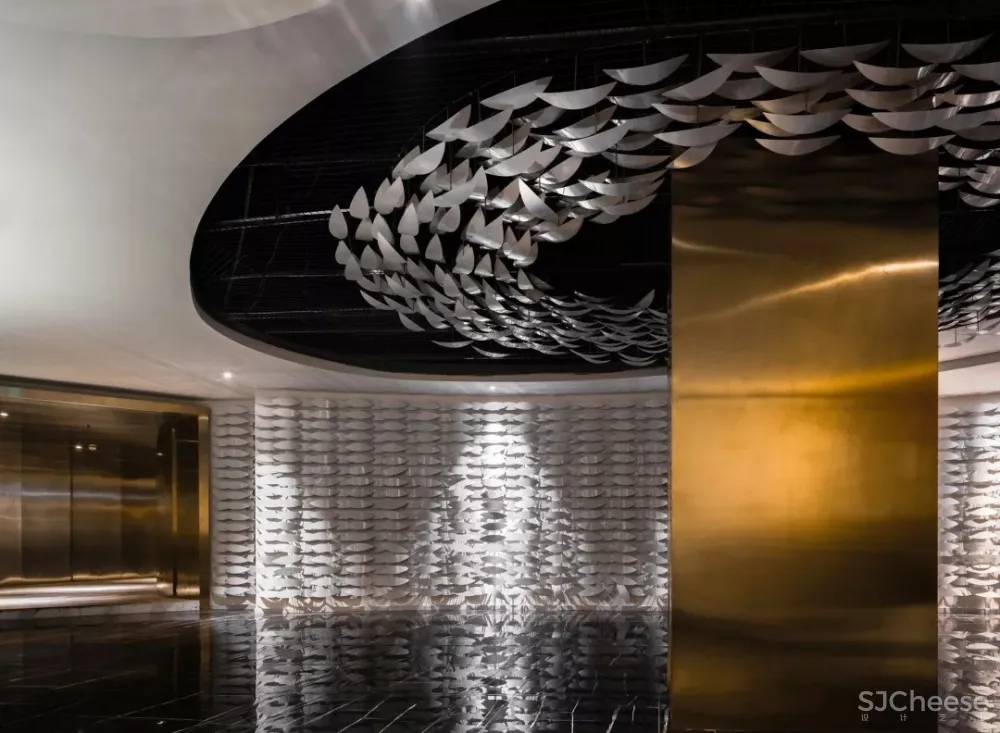 夜幻黑金,鱼翔怡美的办公新空间 周令设计