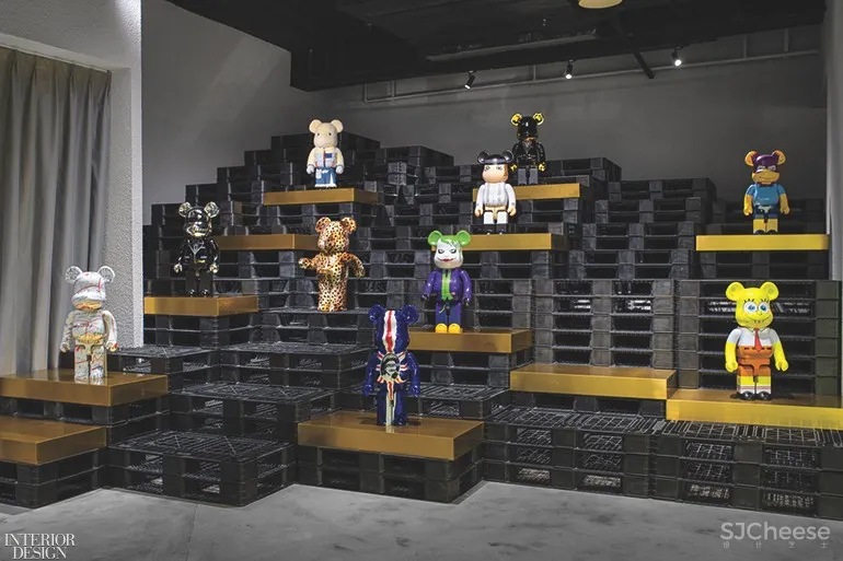 Spacemen为在线零售商打造前卫的上海店