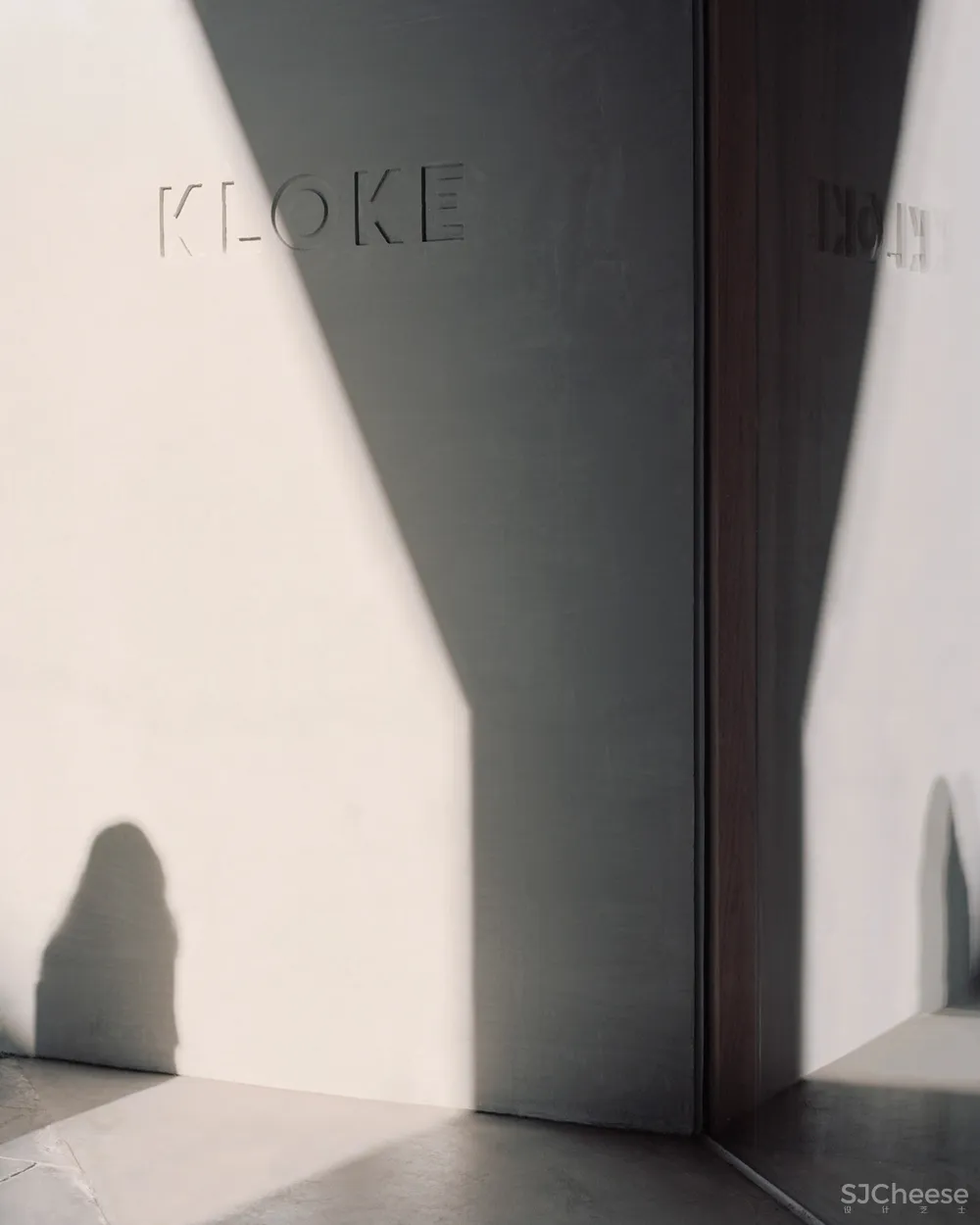 不走寻常路！这家服装店用粗糙混凝土打造高级文艺范 Studio Goss