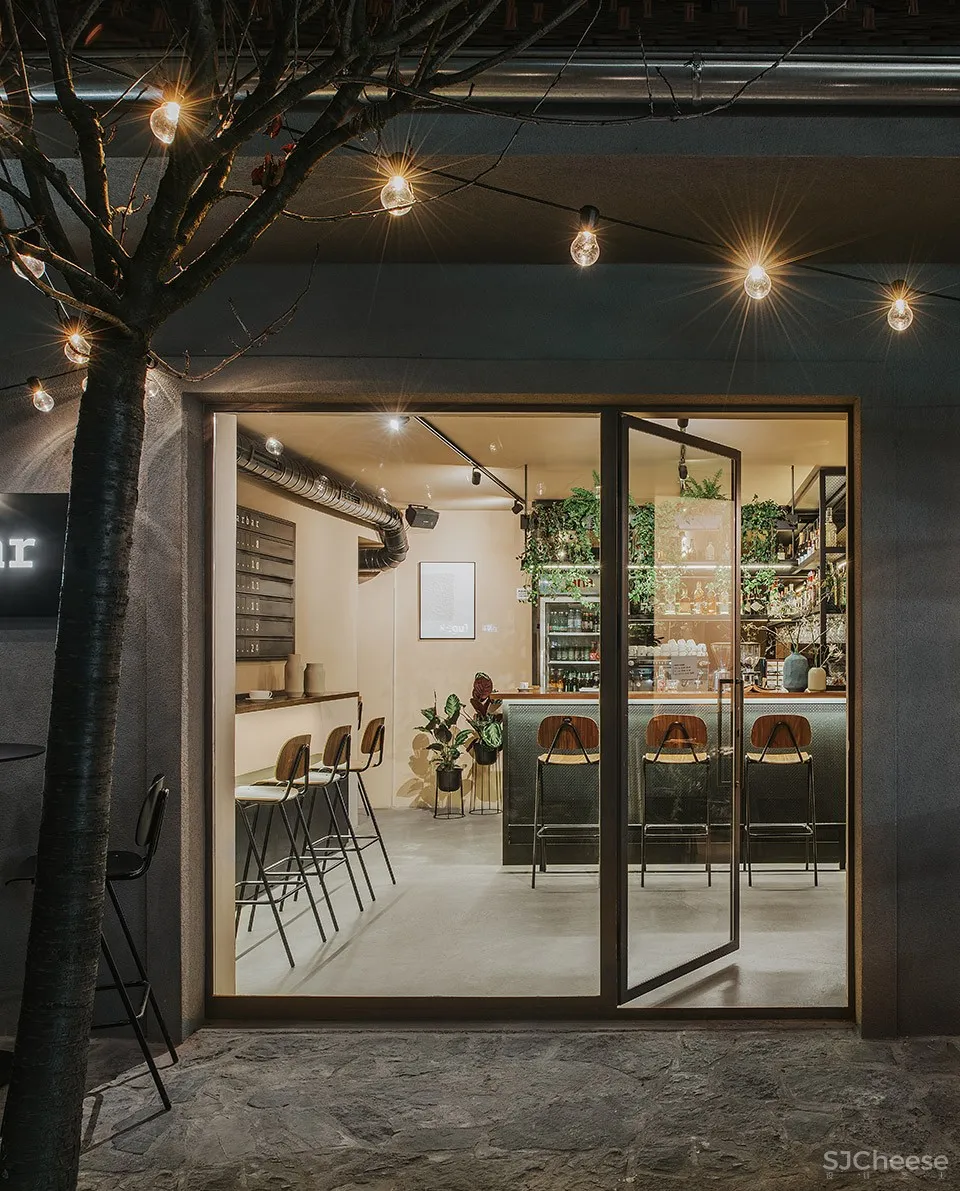 远离城市喧嚣嘈杂的绿洲,克罗地亚Regular酒吧 Regular Company