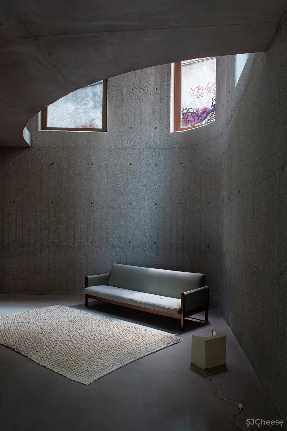 山上住宅,里斯本 / Leopold Banchini Architects