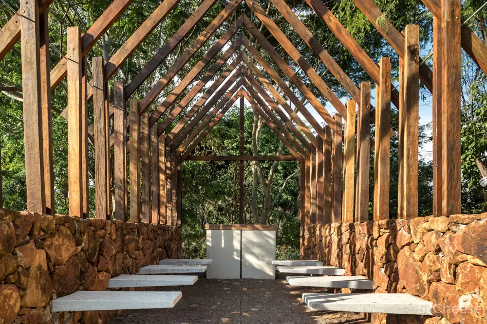 湖畔度假住宅 ，巴西 / Solo Arquitetos