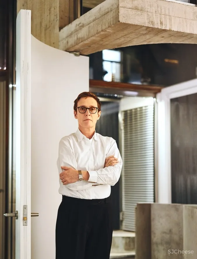 车库爆改成两房两卫丨水磨石和混凝土真的很配