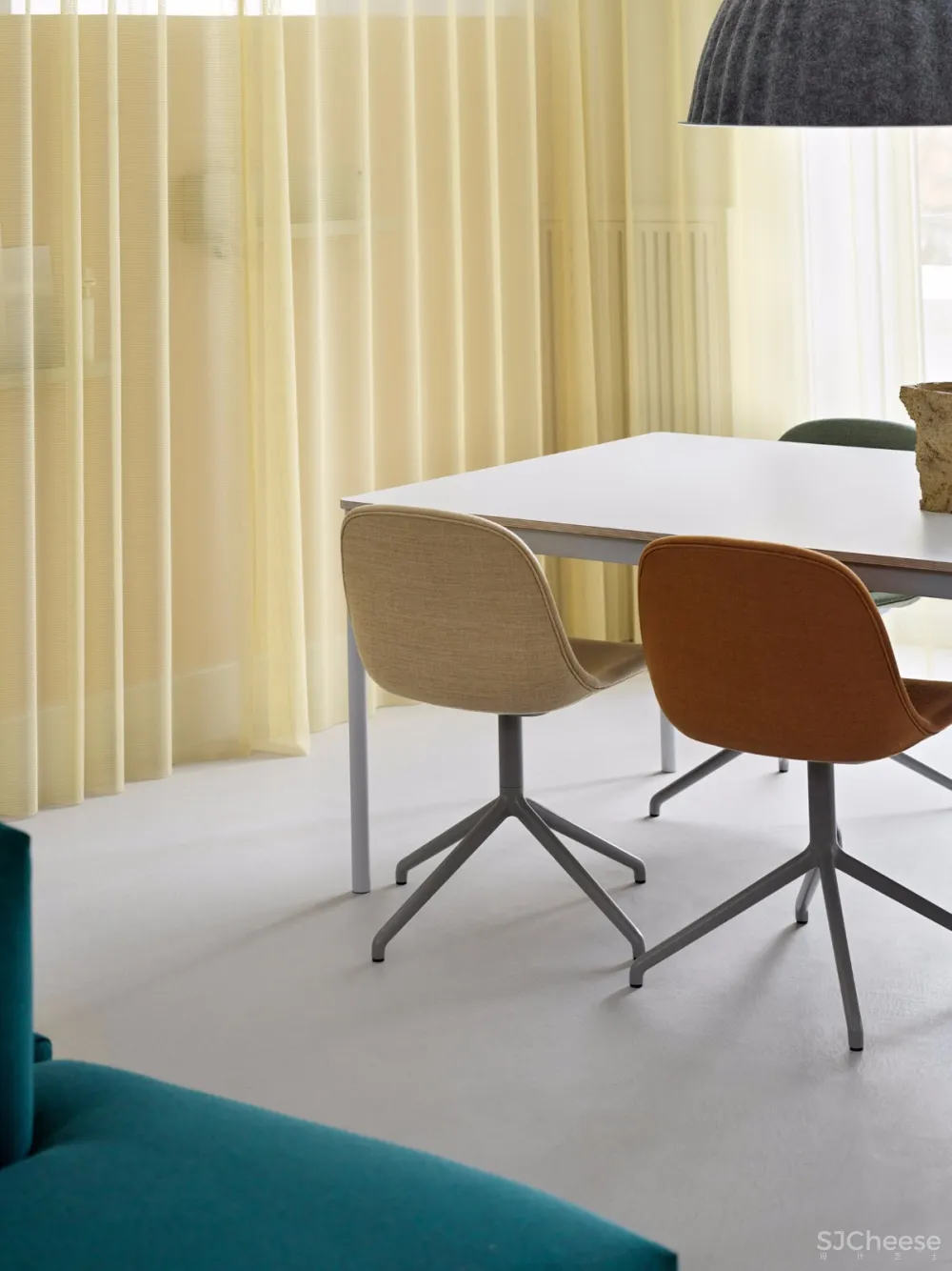 首发 | 丹麦家具品牌 Muuto:扩建浅色系哥本哈根办公空间