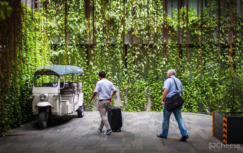 Ad Lib酒店庭院，曼谷 / T.R.O.P: terrains+open space