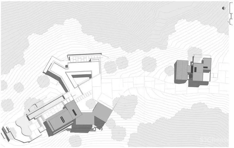 被130棵活了250年古橡树包围的现代住宅丨每天关门窗花40分钟