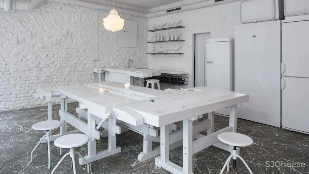 布拉格小朋克加轻复古风酒吧 Jan Plecháč