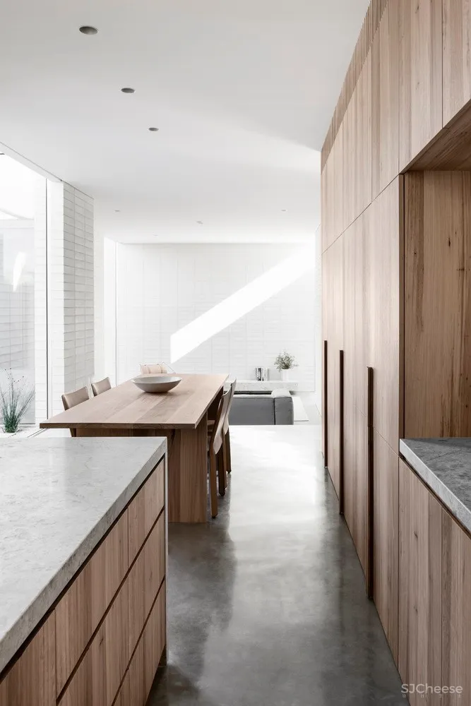 RITZ&GHOUGASSIAN：澳大利亚极简住宅 Edsall Street House