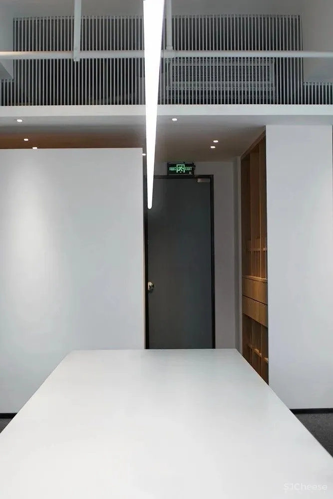 干净、优雅、艺术的办公空间设计