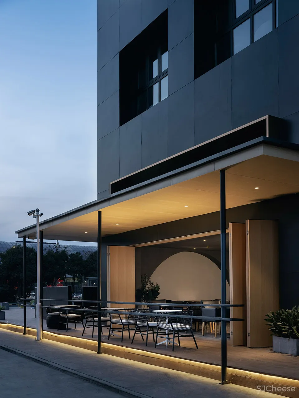 简单、酷、有质感,河北薄荷花园酒吧 侯天天 李成 刘晓鲁