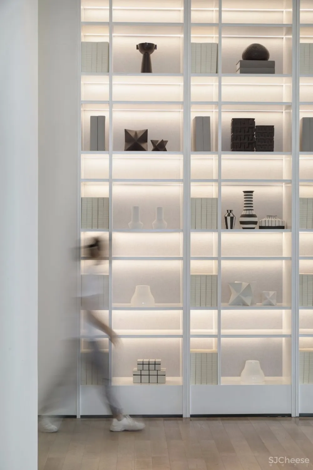 新作丨华墨国际&矩阵纵横:用艺术与自然演绎一出与空间有关的戏剧