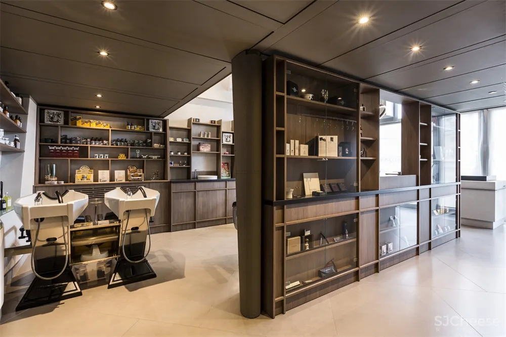 Denis Dino Bassani | 意大利Salone Silvano理发店