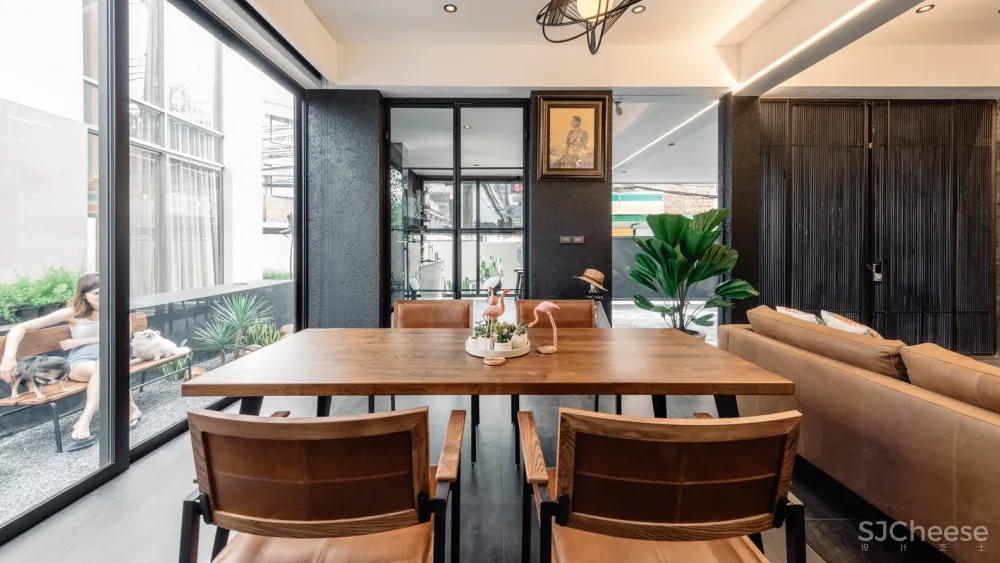 FLAT12x | 古典与现代结合的泰国住宅 Bird Bom House