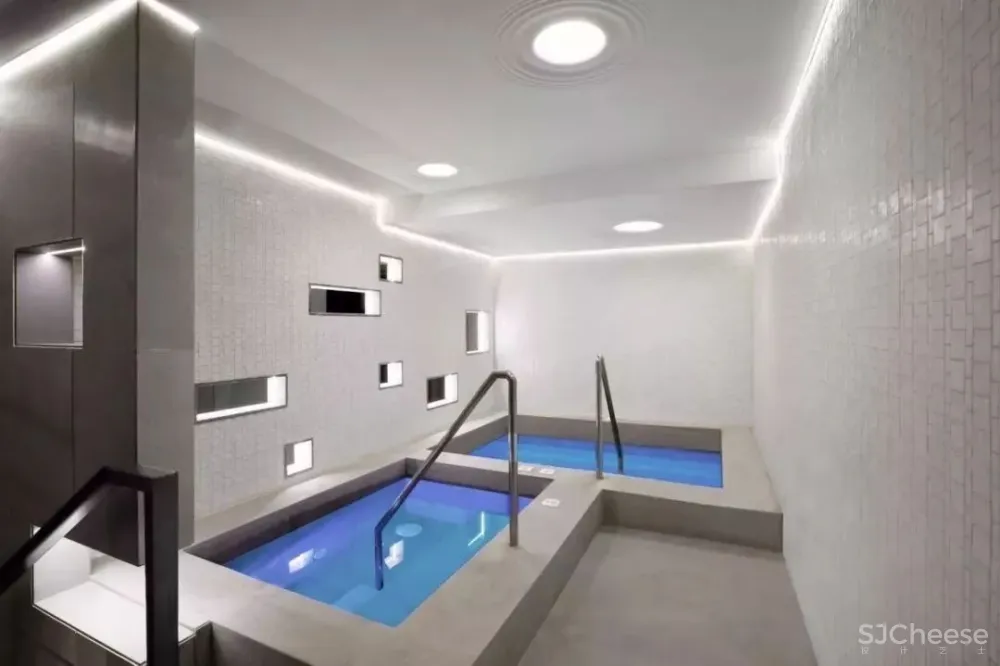 连自成年度力作!复星集团·BFC外滩金融中心空中健身会所