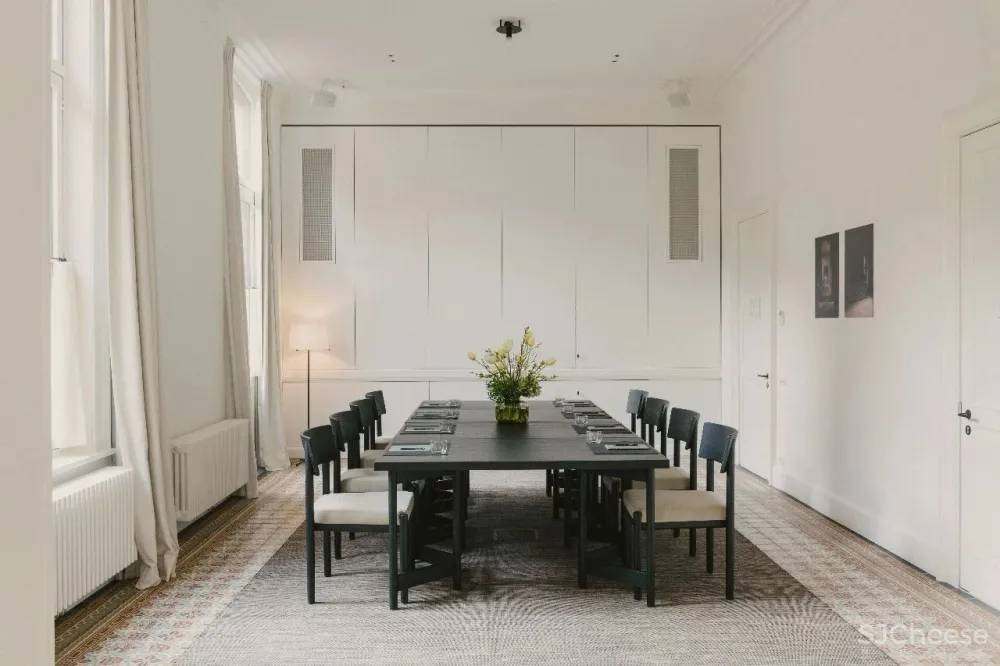 Vincent Van Duysen新作 | AUGust,宁静的城市天堂