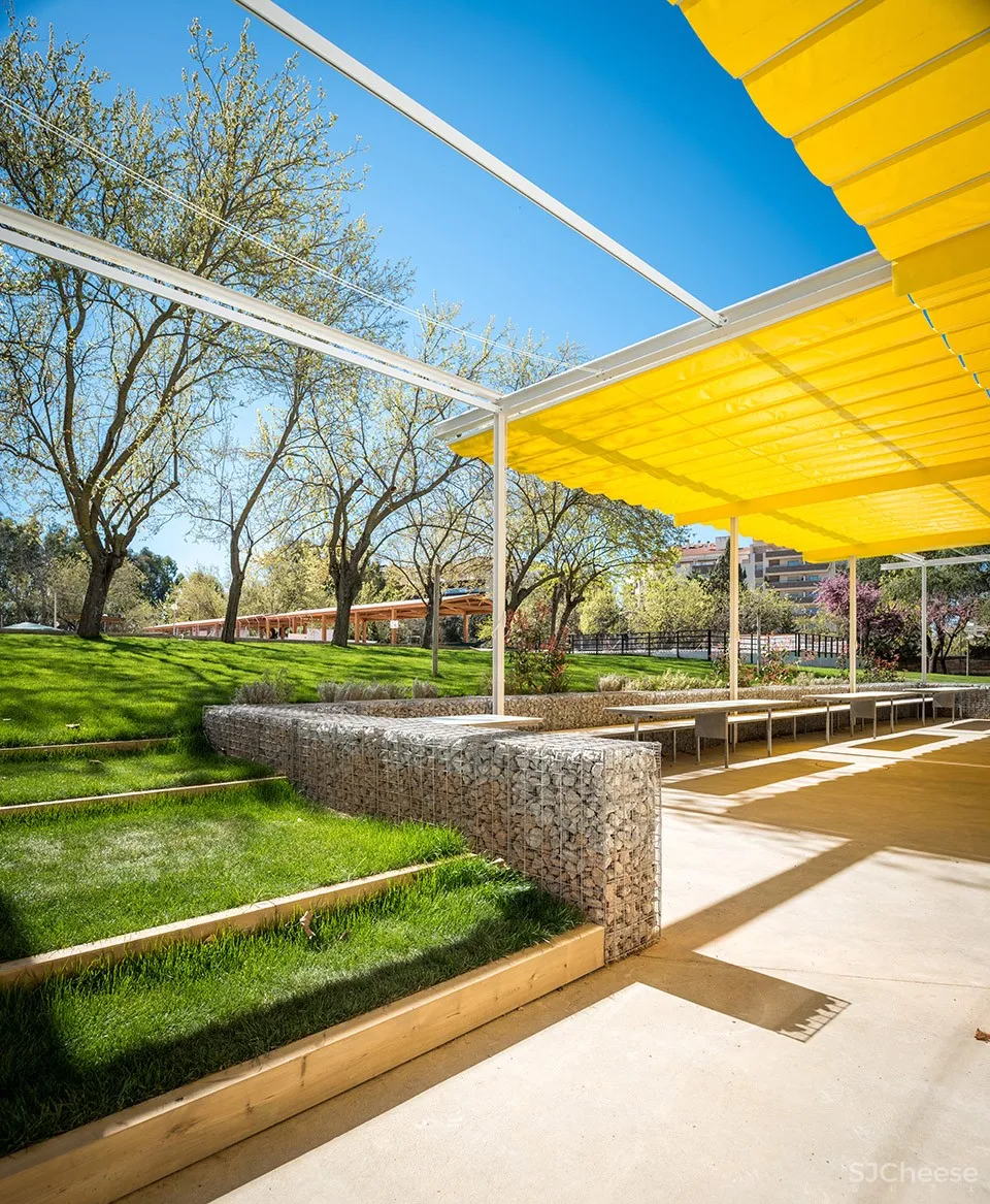 Cáceres咖啡吧,西班牙 / Picado-De Blas Arquitectos