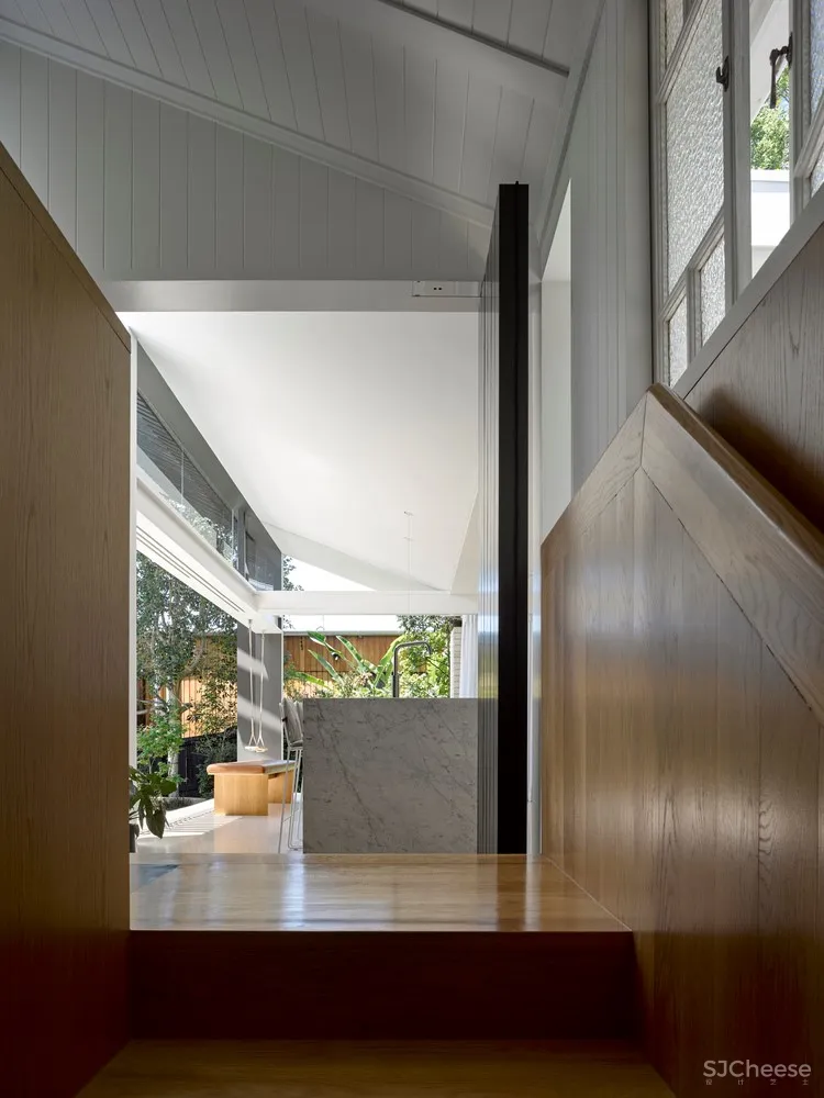 蓝花楹之家，白色住宅体现南澳风情 / SP Studio