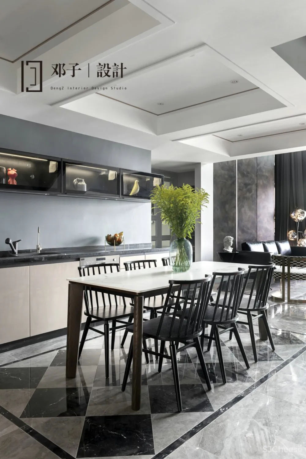 167㎡水晶灯与玛吉斯陀螺椅的完美会面 邓子设计