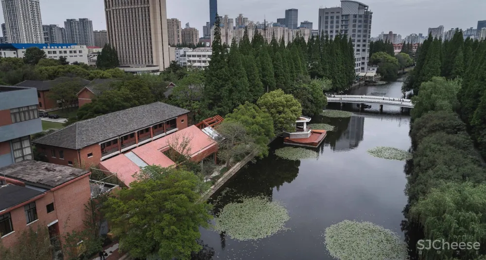 在记忆与希望之间-华东师范大学丽娃河畔书吧修缮，上海 / 上海日清建筑设计有限公司
