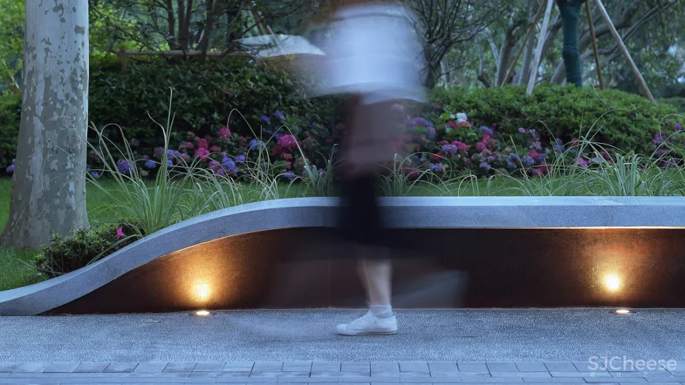 在记忆与希望之间-华东师范大学丽娃河畔书吧修缮，上海 / 上海日清建筑设计有限公司