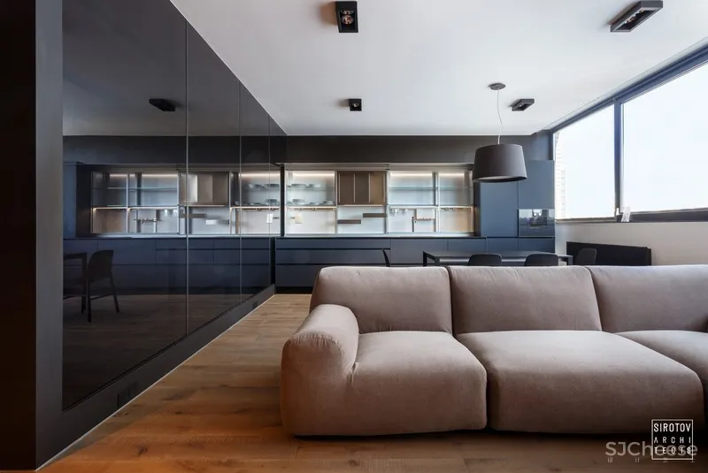 基辅市中心76㎡年轻男士公寓 Sirotov Architects