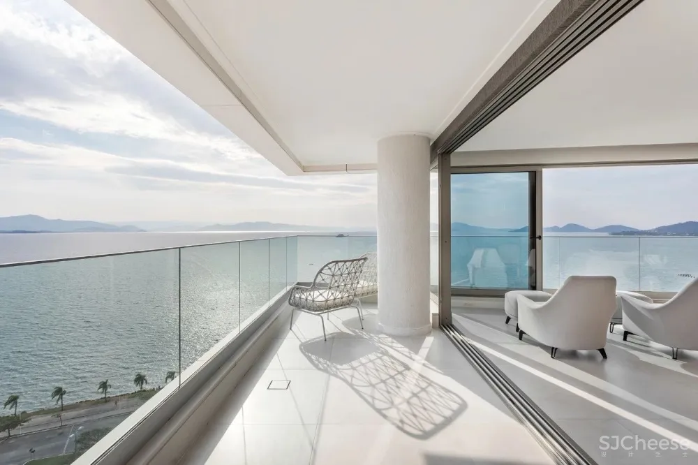 BST Architecture 光影之间的平衡