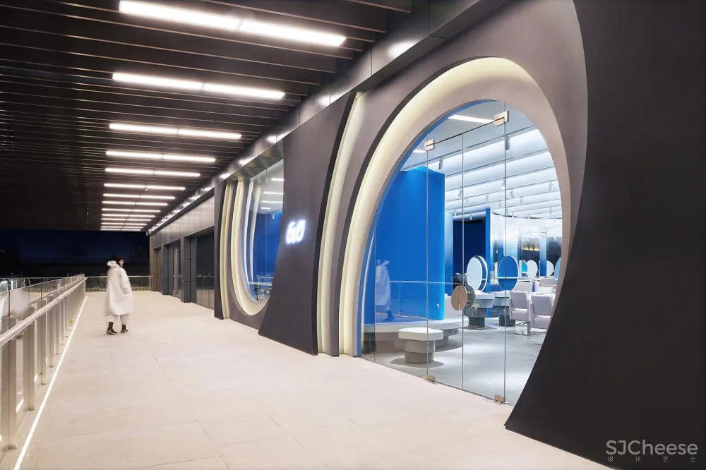 置身于海雾和海浪中,北京蓝色迷雾美容院 123 architects