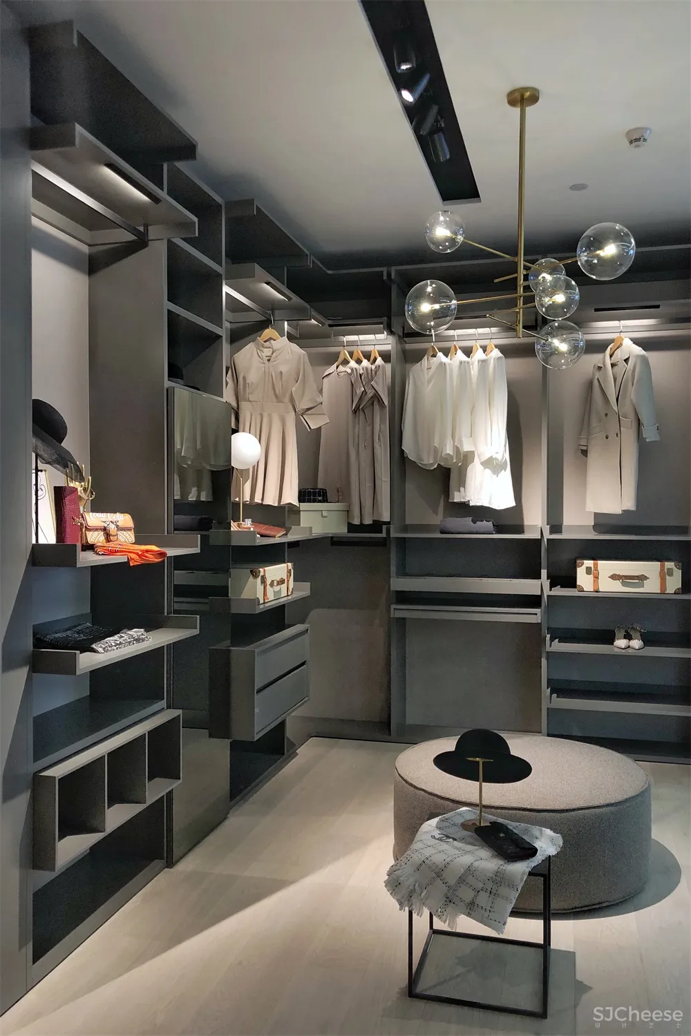 本心空间设计 | NOVAMOBILI意大利衣橱展馆