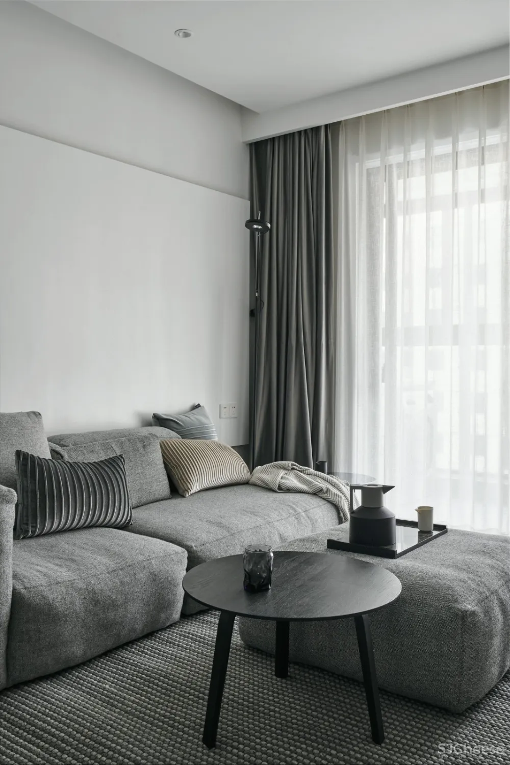 新作丨 黑 • 白 • 灰