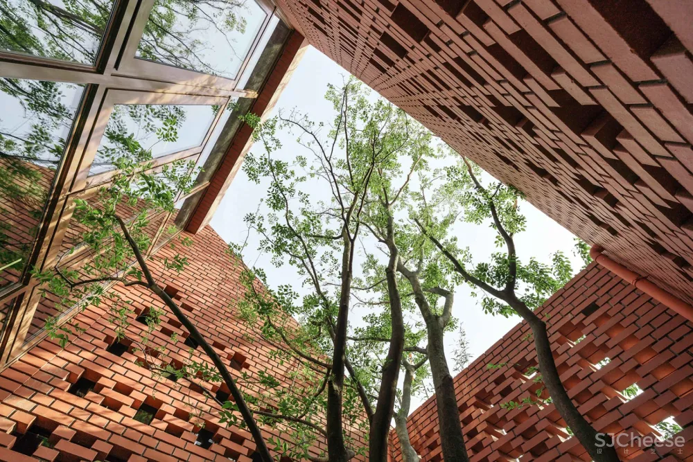 在记忆与希望之间-华东师范大学丽娃河畔书吧修缮，上海 / 上海日清建筑设计有限公司