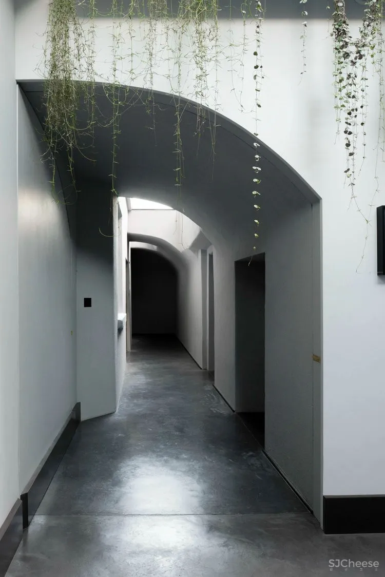 这栋联排别墅翻修后丨实在太潮了