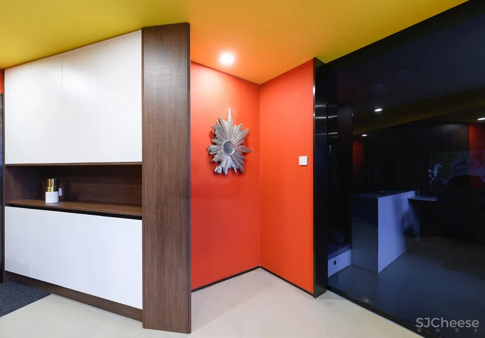 45㎡老房改造为智能化单身公寓,上海松柏公寓改造 张烨建筑事务所