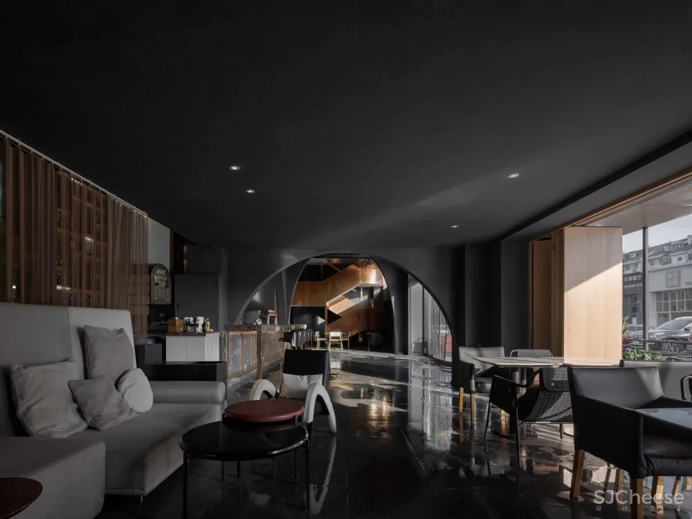 薄荷花园酒吧,河北 / 侯天天+李成+刘晓鲁