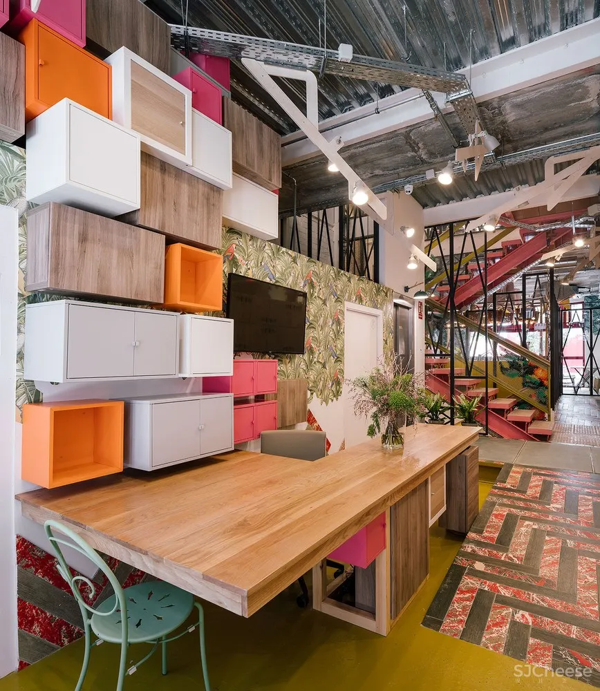 Clementina 联合办公空间 / Izaskun Chinchilla Architects