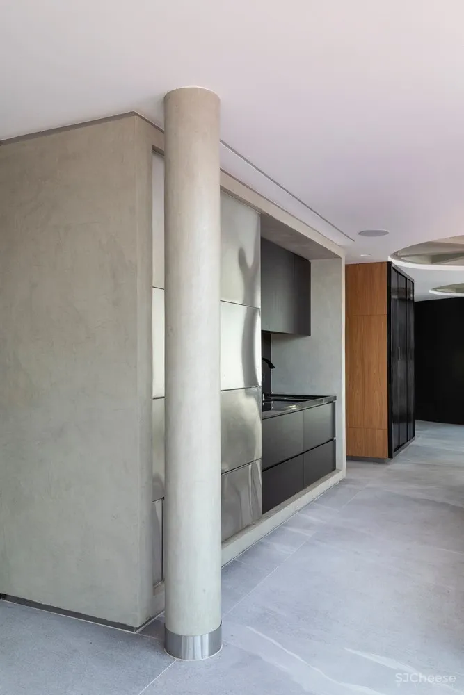 Estúdio Cláudio Resmini | 巴西湖畔三层别墅